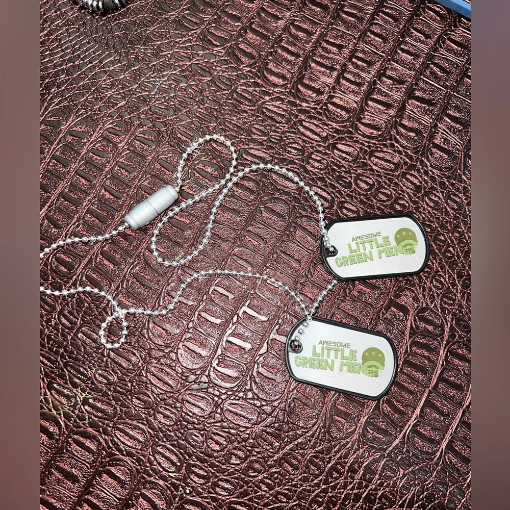 Awesome little green men dog tags dogtag necklace NWOT